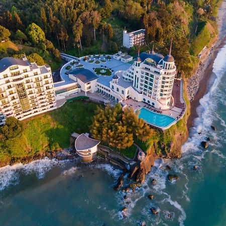 באטומי Castello Mare All Inclusive Resort מראה חיצוני תמונה