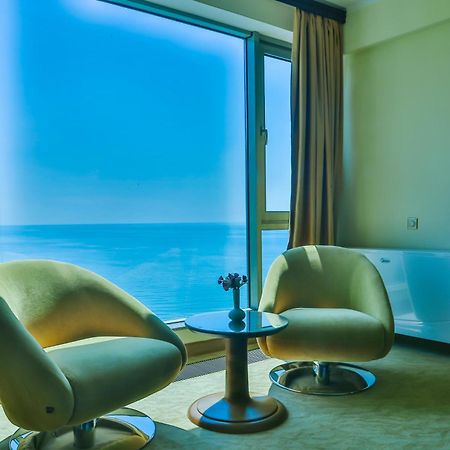 באטומי Castello Mare All Inclusive Resort מראה חיצוני תמונה
