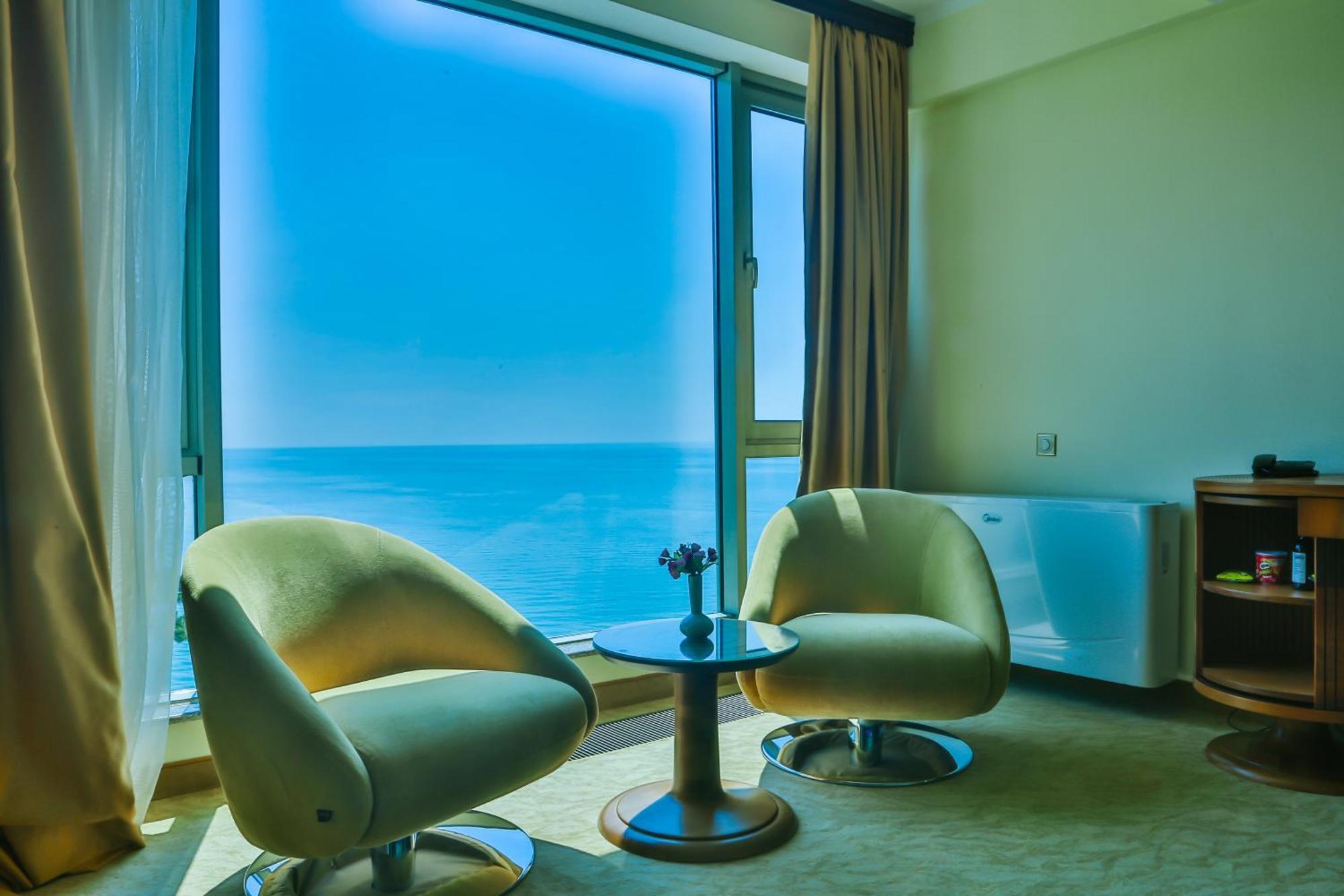 באטומי Castello Mare All Inclusive Resort מראה חיצוני תמונה
